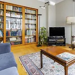 Flat With Balcony And Bosphorus View In Beyoglu * Стамбул