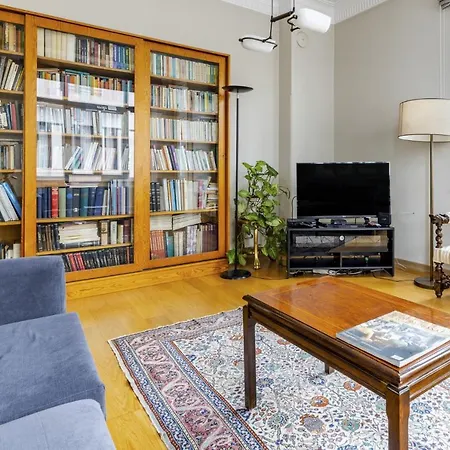 Flat With Balcony And Bosphorus View In Beyoglu * Стамбул