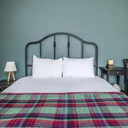 Flat With Balcony And Bosphorus View In Beyoglu 伊斯坦布尔